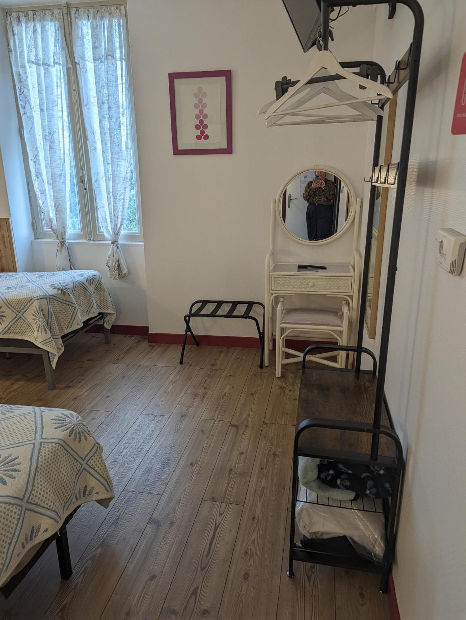 Auberge Des Pins Обена Екстериор снимка