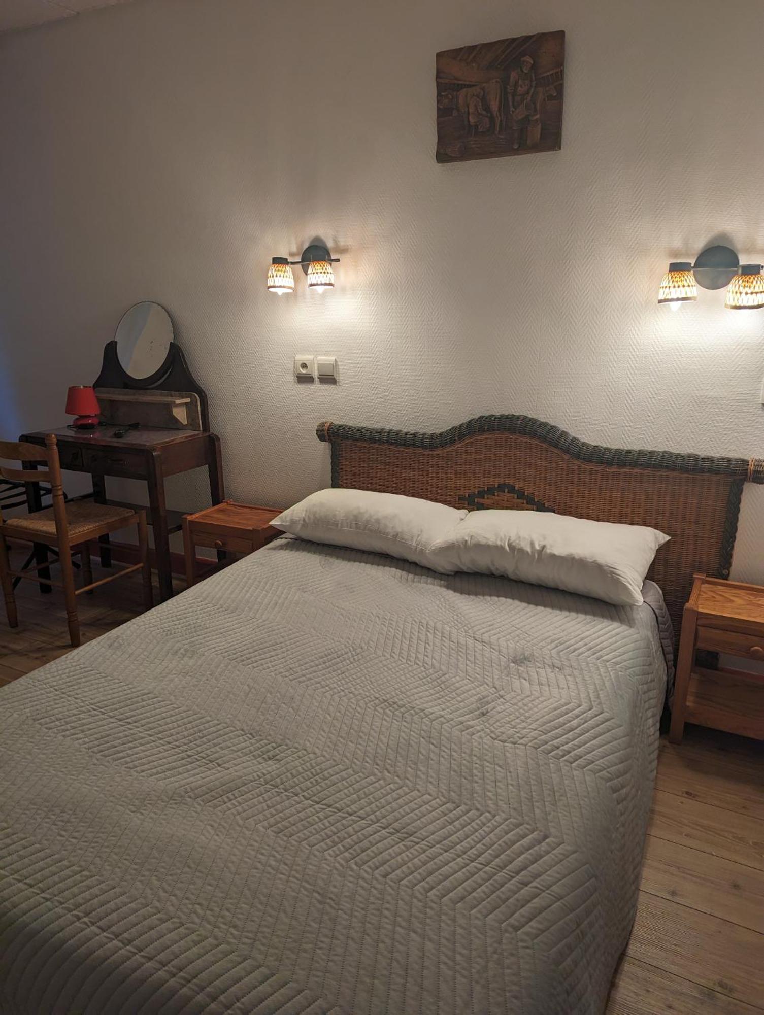 Auberge Des Pins Обена Екстериор снимка